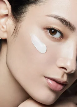 AP BeautyPrime Reserve Retrinity Cream