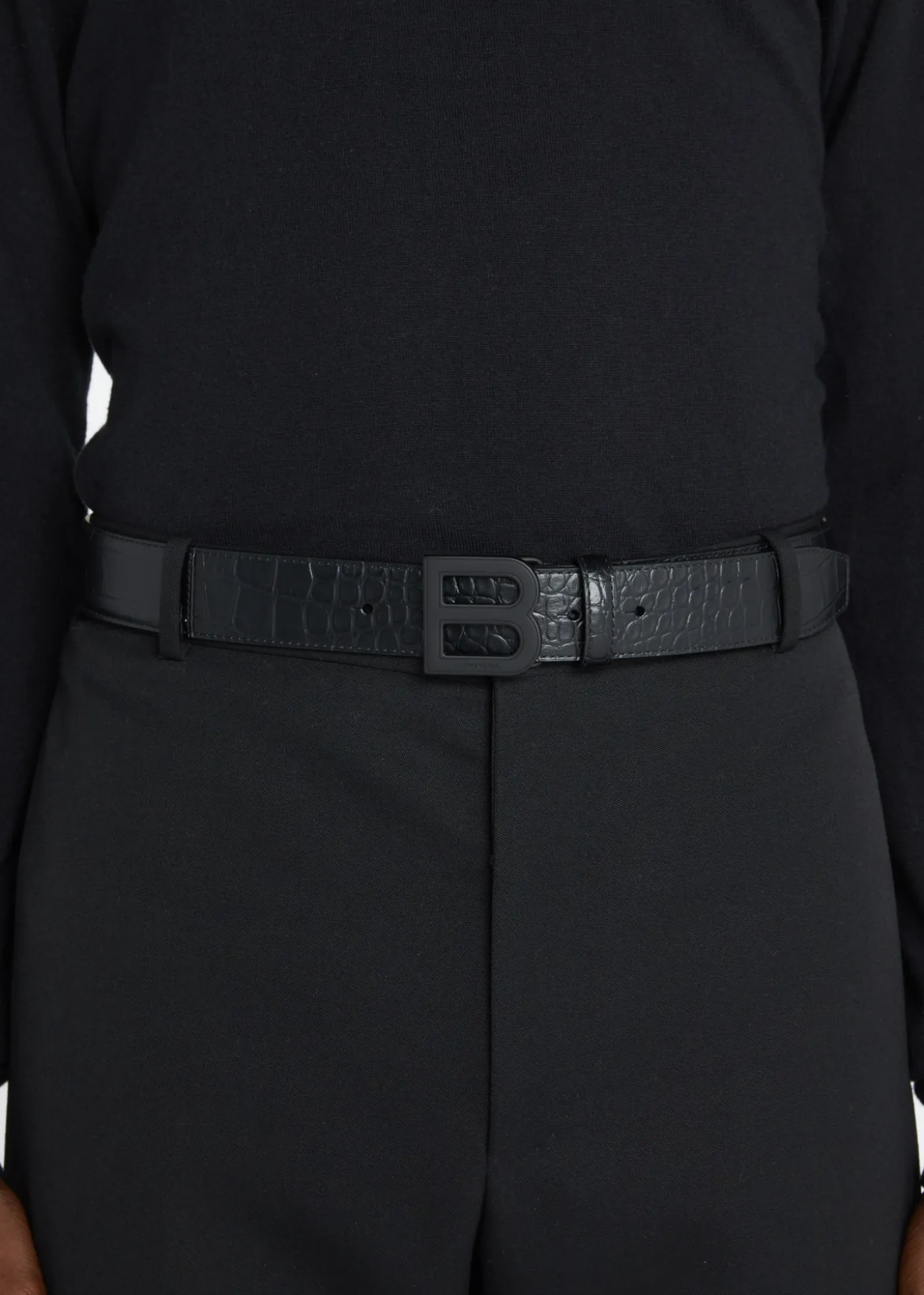 BalenciagaMen's Hourglass B-Logo Tonal Leather Belt