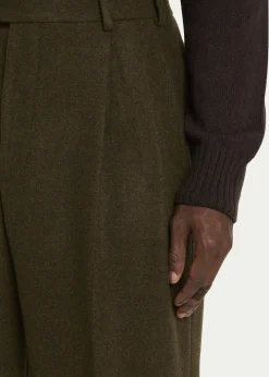 Loro PianaMen's Kelvin Wool and Cashmere Snap-Front Vest