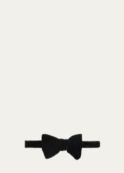 TOM FORDMen's Pre-Tied Velvet Bow Tie