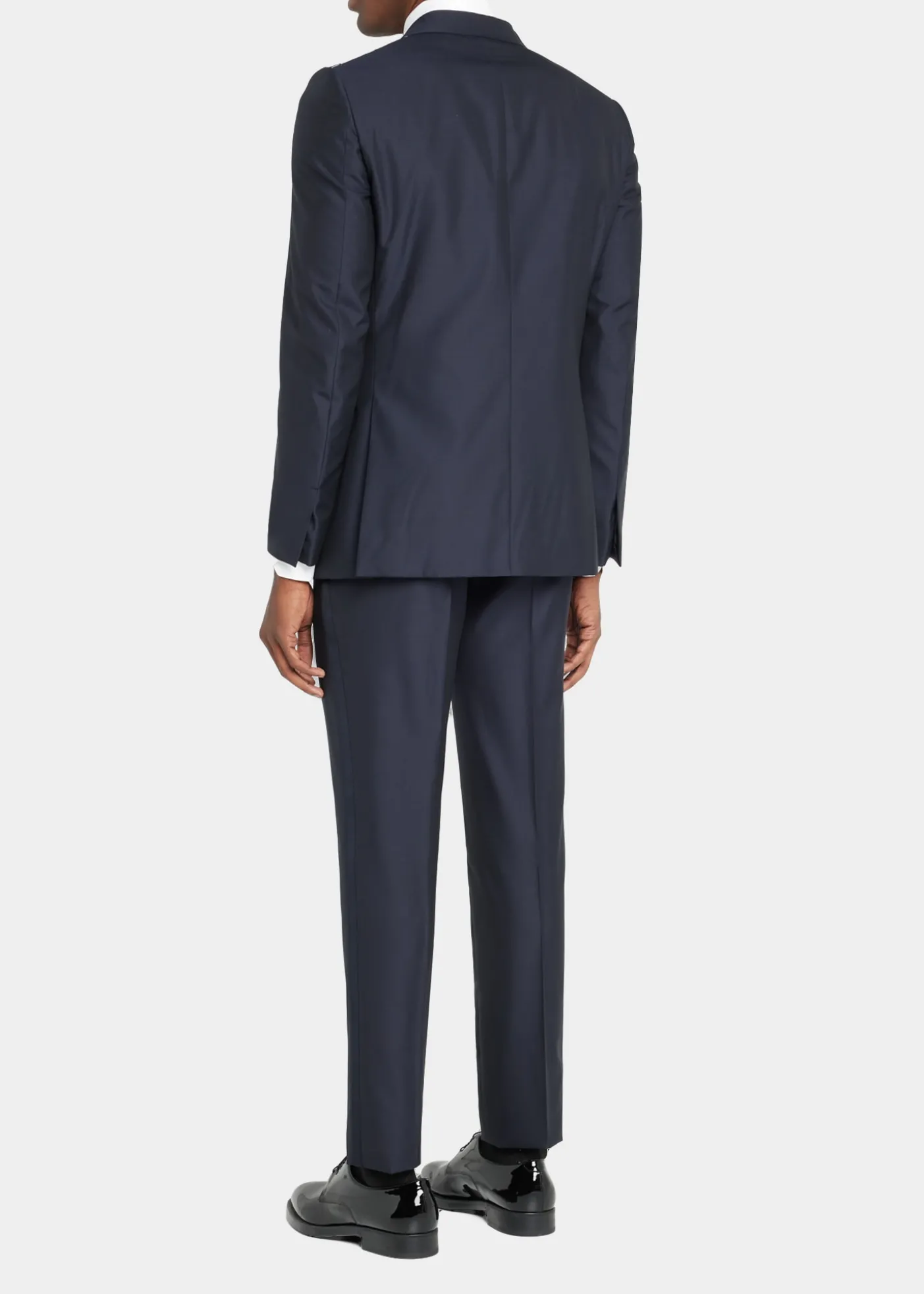 ZEGNAMen's Sartorial Wool and Silk Tuxedo